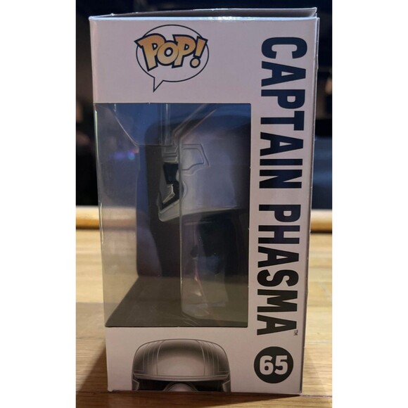 Funko Pop! Vinyl: Star Wars - Captain Phasma #65 - Picture 4 of 6